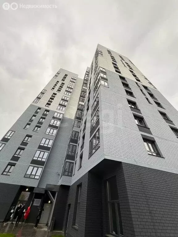 3-комнатная квартира: Барнаул, улица Никитина, 10 (62.8 м) - Фото 2