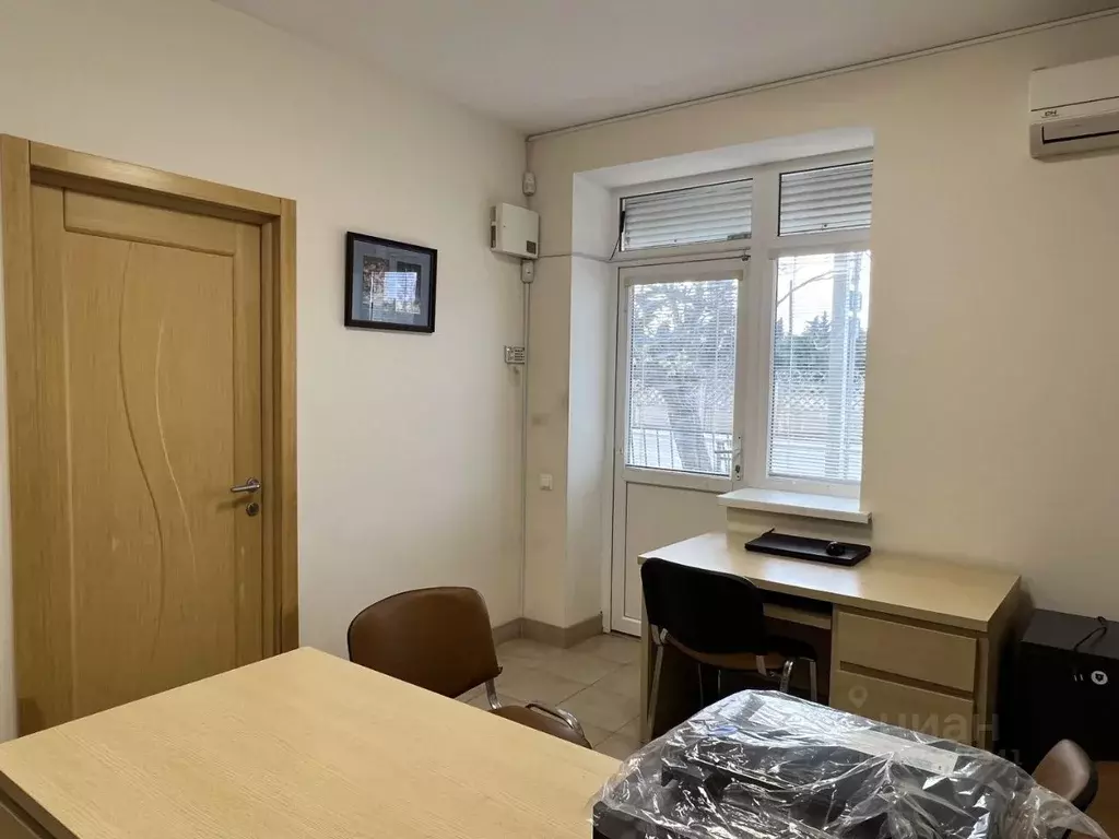 Офис в Севастополь ул. Челнокова, 12/1 (36 м) - Фото 2