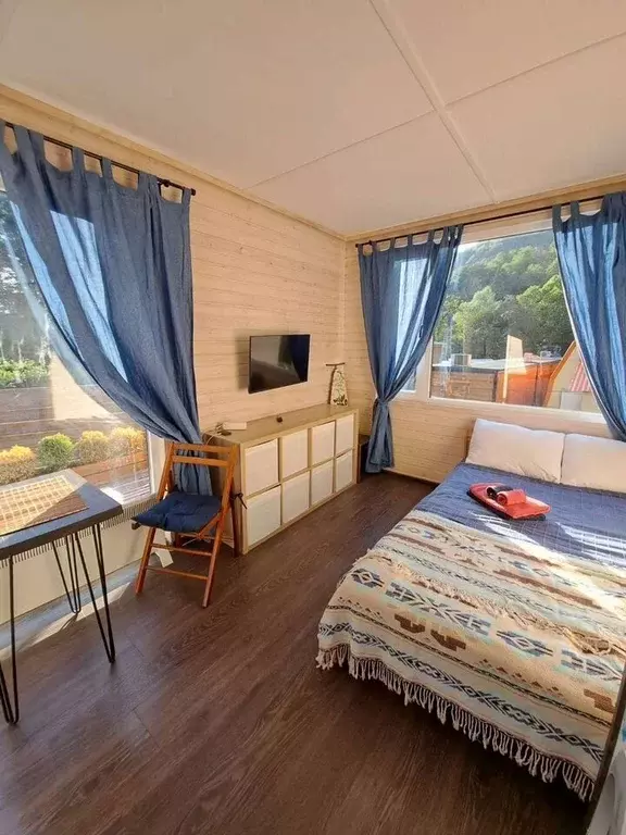 Дом в Краснодарский край, Сочи Красная Поляна пгт, ул. Защитников ... - Фото 0