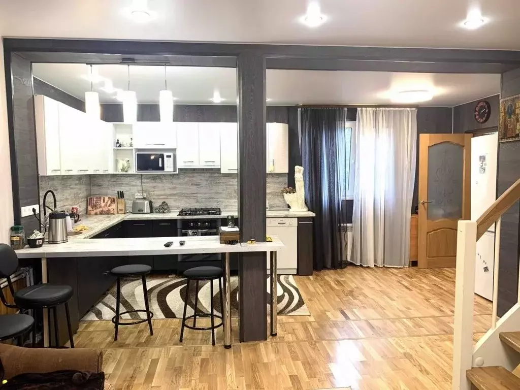 Дом в Ленинградская область, Гатчинский муниципальный округ, Вырица ... - Фото 0