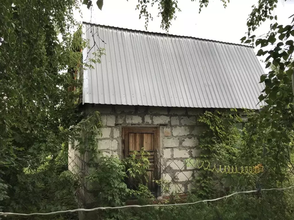 Дом в Саратовская область, Красноармейский район, с. Мордово, Родничок ... - Фото 0