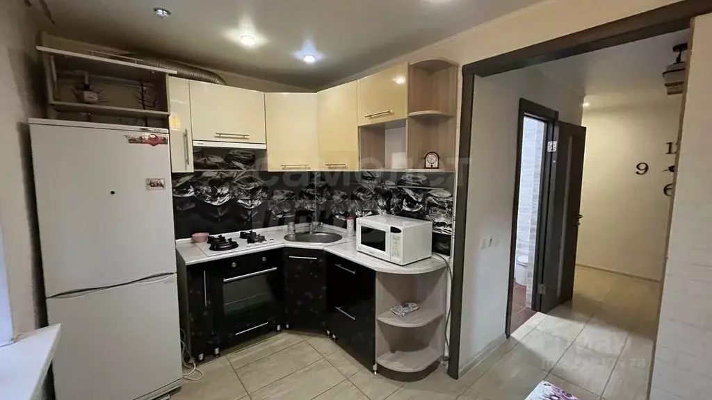 2-к кв. Оренбургская область, пос. Саракташ ул. Мира, 199 (57.2 м) - Фото 1