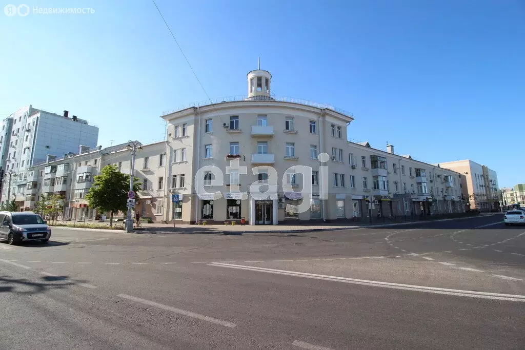 3-комнатная квартира: Белгород, Гражданский проспект, 2 (63 м) - Фото 2