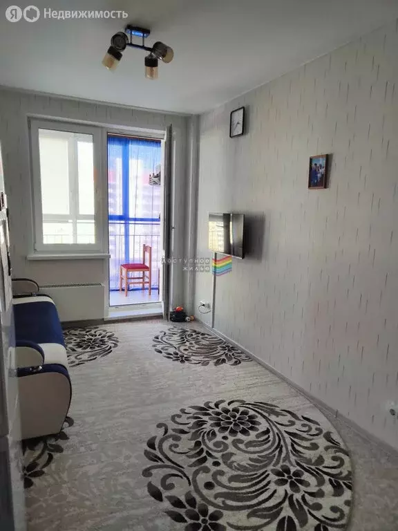 Квартира-студия: Красноярск, проспект Машиностроителей, 35 (24 м) - Фото 0