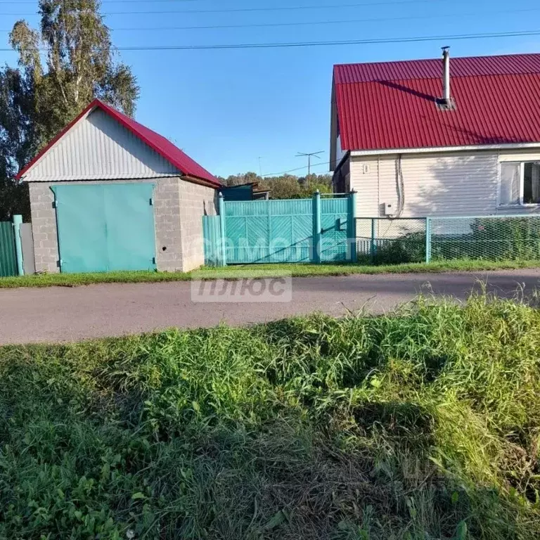 Дом в Омская область, Горьковский район, с. Октябрьское ул. Труда, 8 ... - Фото 2