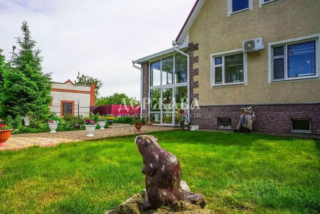 Коттедж в Белгородская область, Старооскольский городской округ, с. ... - Фото 1