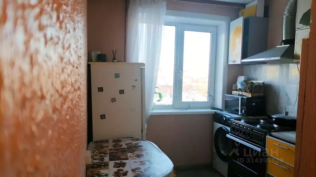 2-к кв. Иркутская область, Иркутск ул. Розы Люксембург, 229 (44.0 м) - Фото 0