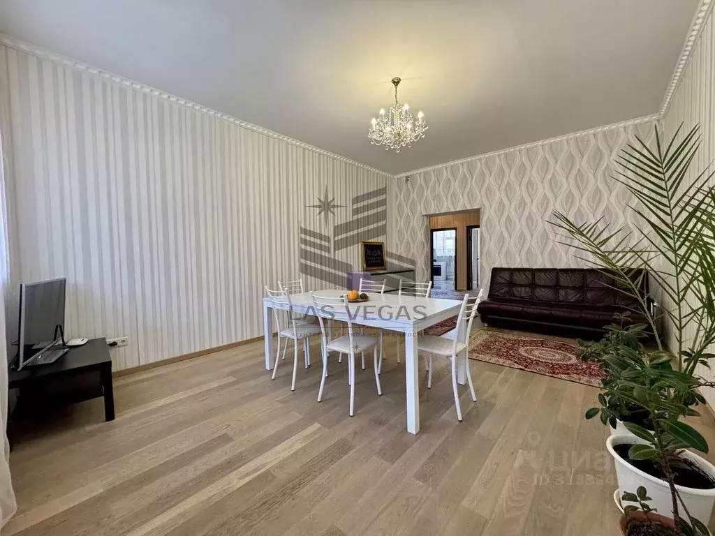 2-к кв. Татарстан, Казань ул. Шигабутдина Марджани, 22 (90.0 м) - Фото 1