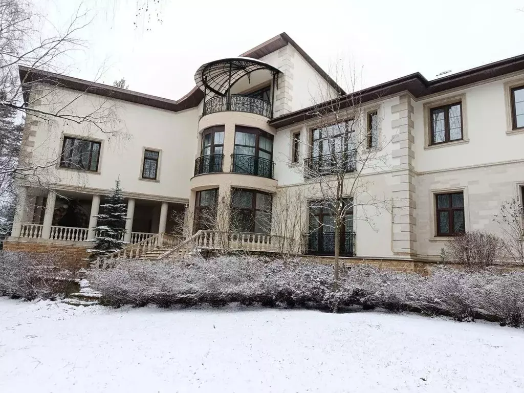 Дом в Москва пос. Подсобного хозяйства Минзаг, ул. Стародачная (700 м) - Фото 1