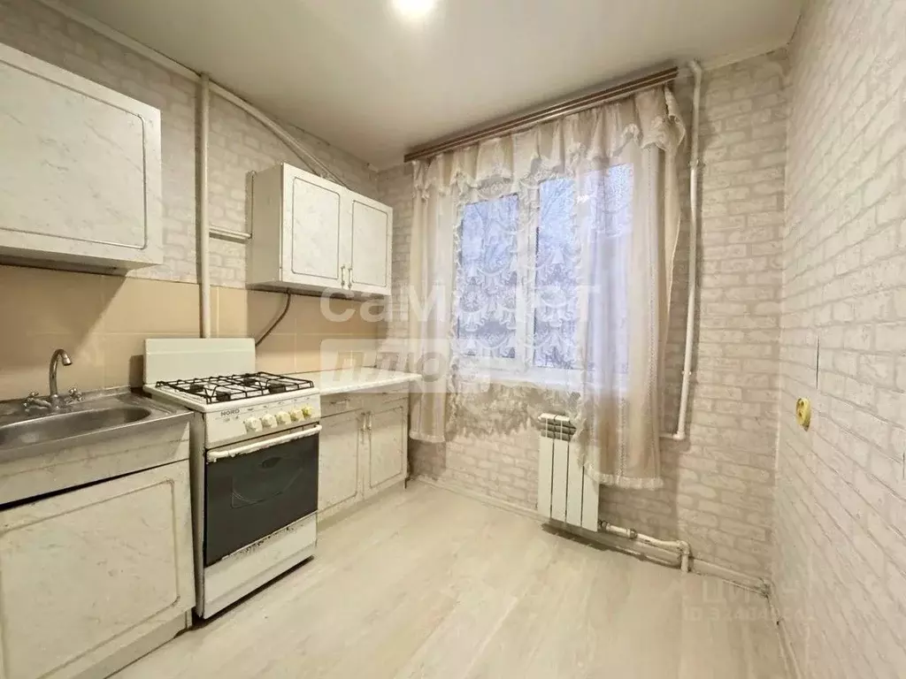 1-к кв. Оренбургская область, Бузулук 2-й мкр, 4 (30.1 м) - Фото 1