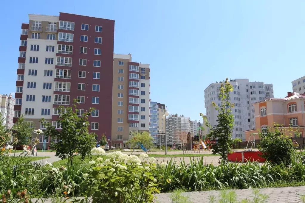 2-к кв. Калининградская область, Калининград ул. Беловежская, 7 (66.89 ... - Фото 0