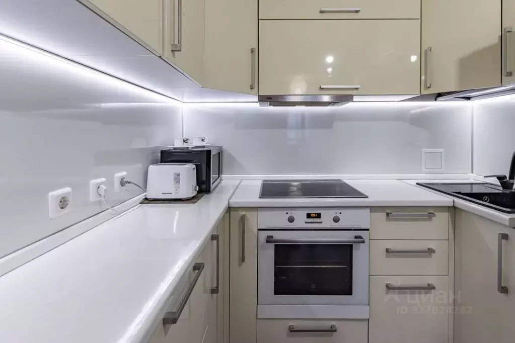 1-к кв. Свердловская область, Екатеринбург ул. Ильича, 42А (43.3 м) - Фото 2