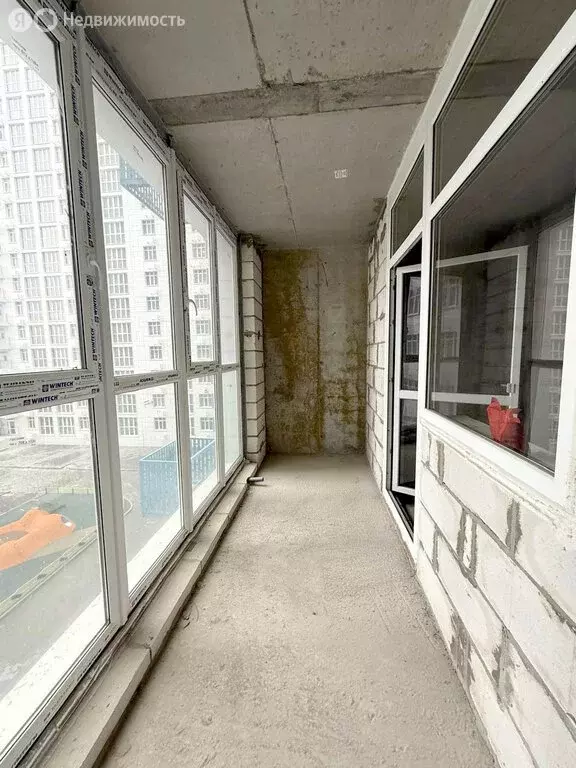 Квартира-студия: Ростов-на-Дону, Привокзальная улица, 3 (34 м) - Фото 0