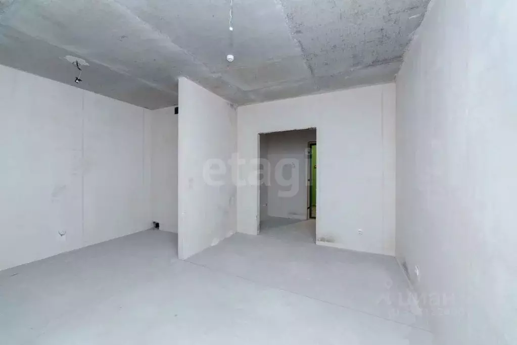 Студия Тюменская область, Тюмень ул. Тимофея Чаркова, 81к2 (32.0 м) - Фото 2