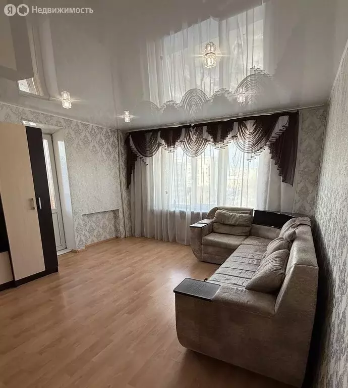 3-комнатная квартира: Челябинск, улица 3-го Интернационала, 65 (65 м) - Фото 1