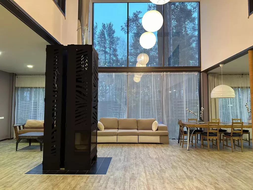 Дом в Санкт-Петербург пос. Белоостров, Тупиковая ул. (382 м) - Фото 1