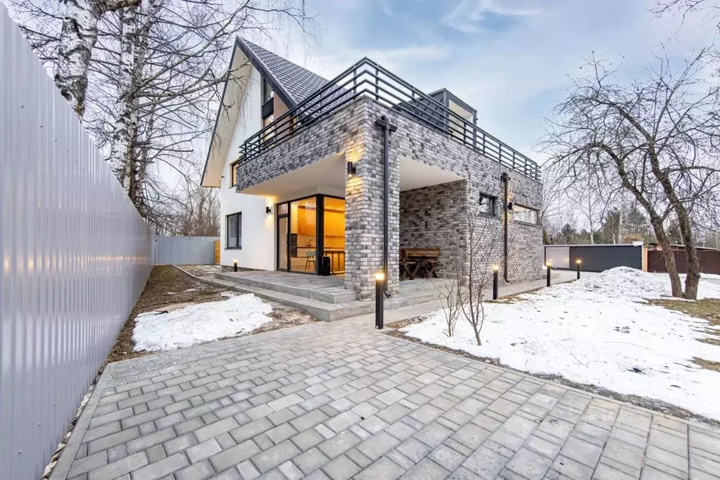 Дом в Московская область, Наро-Фоминский городской округ, д. Сырьево  ... - Фото 1