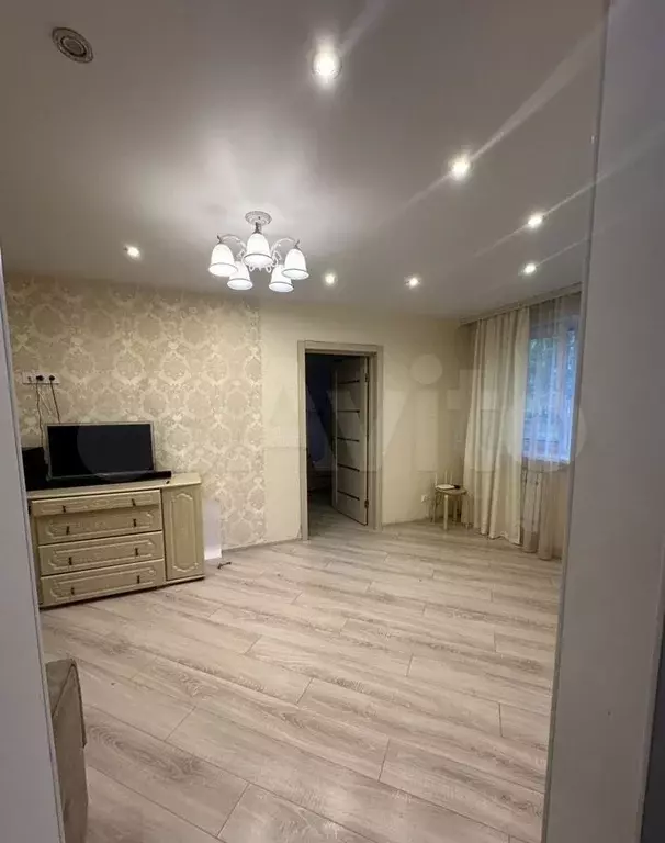 2-к. квартира, 45 м, 1/5 эт. - Фото 0
