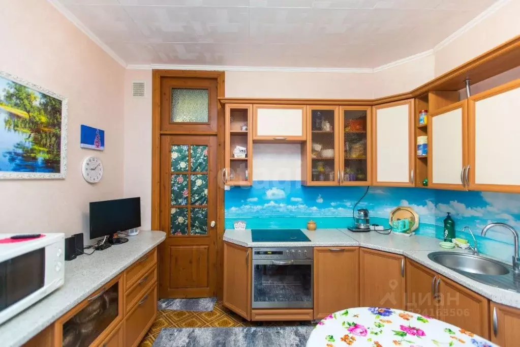 3-к кв. Ханты-Мансийский АО, Сургут ул. Энергетиков, 1 (70.4 м) - Фото 2