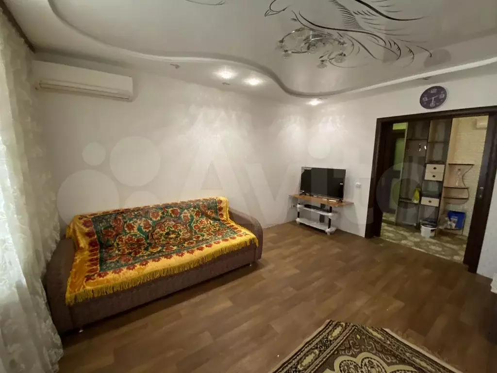 2-к. квартира, 56 м, 1/9 эт. - Фото 1