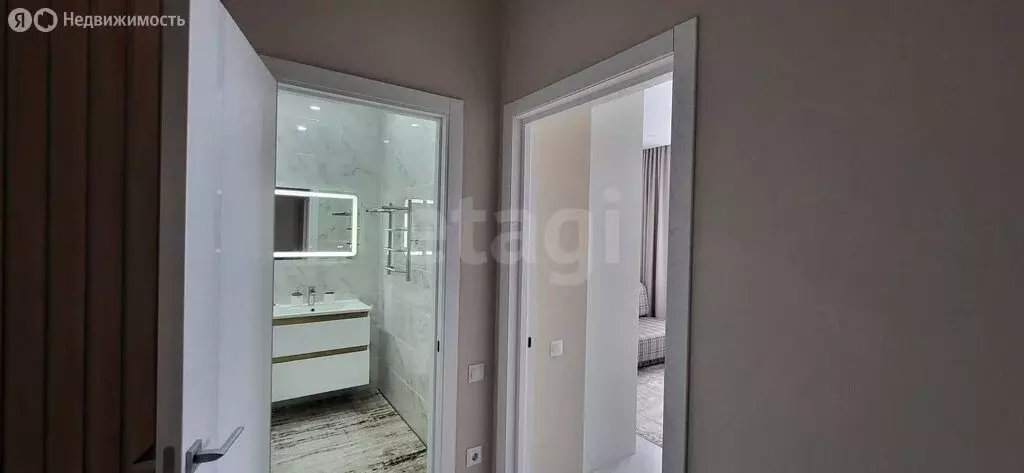 2-комнатная квартира: деревня Дударева, улица Сергея Джанбровского, 11 ... - Фото 2