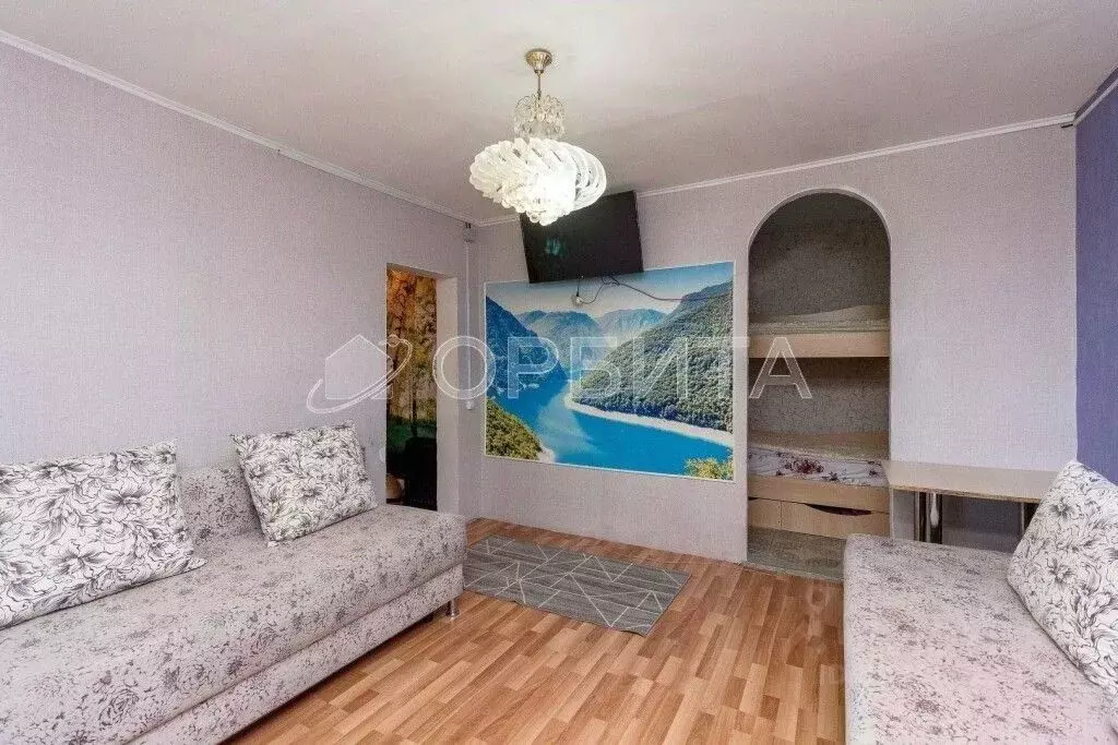 2-к кв. Тюменская область, Тюмень ул. Бабарынка, 16а (30.2 м) - Фото 1