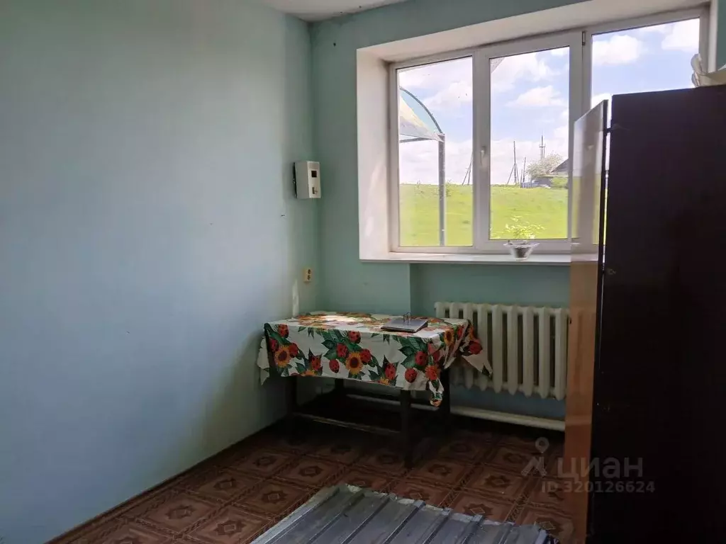 Помещение свободного назначения в Удмуртия, Граховский район, с. ... - Фото 1