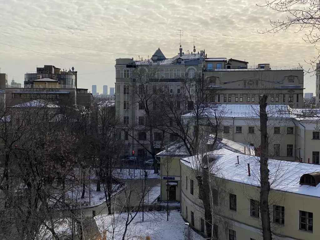 Продается 3-комнатная квартира - Фото 1