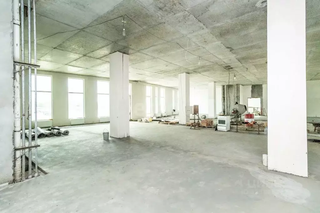 Помещение свободного назначения в Ханты-Мансийский АО, Сургут ул. ... - Фото 1