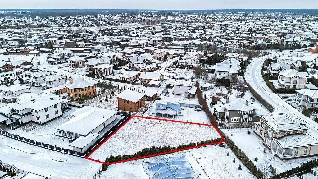 Участок в Московская область, Истра муниципальный округ, д. Покровское ... - Фото 1