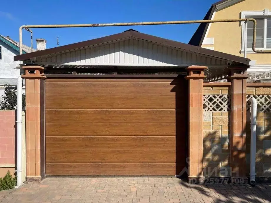 Дом в Крым, Симферопольский район, Гвардейское пгт ул. Первомайская, ... - Фото 2