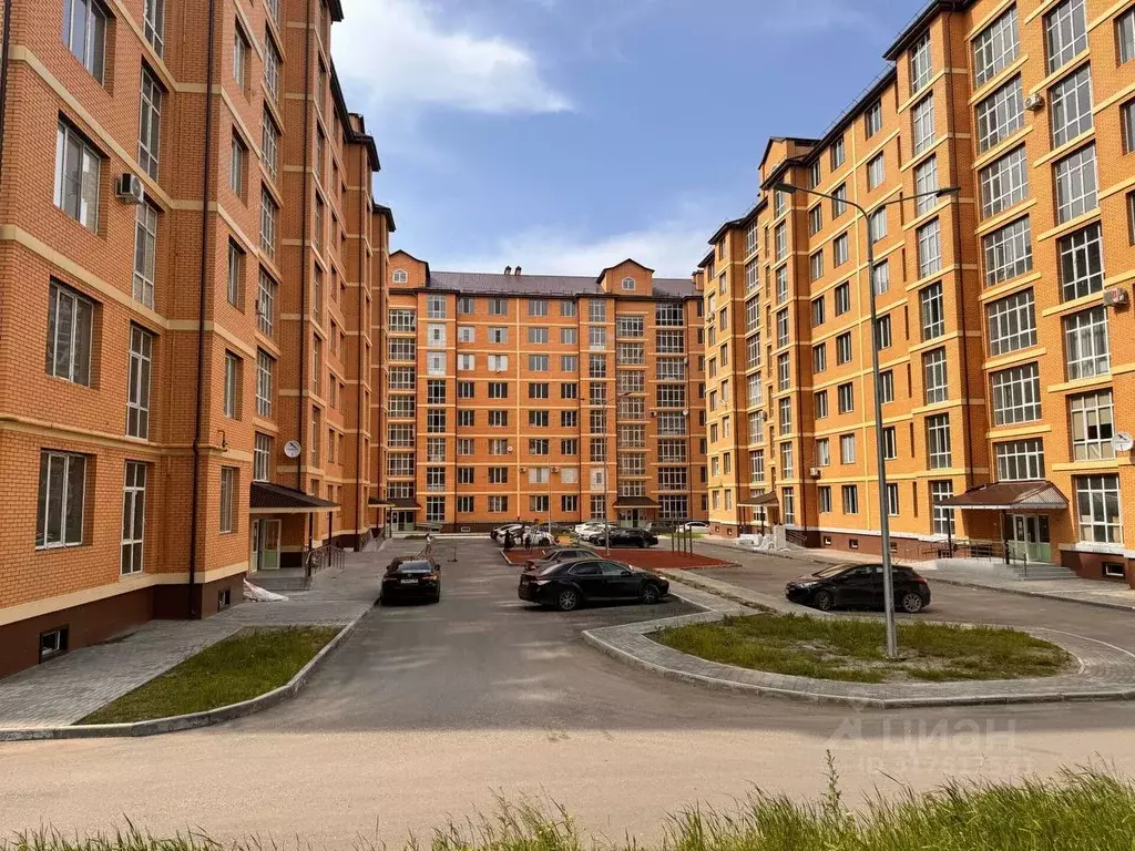 2-к кв. Чеченская республика, Грозный ул. Сайханова, 133к10 (72.0 м) - Фото 0