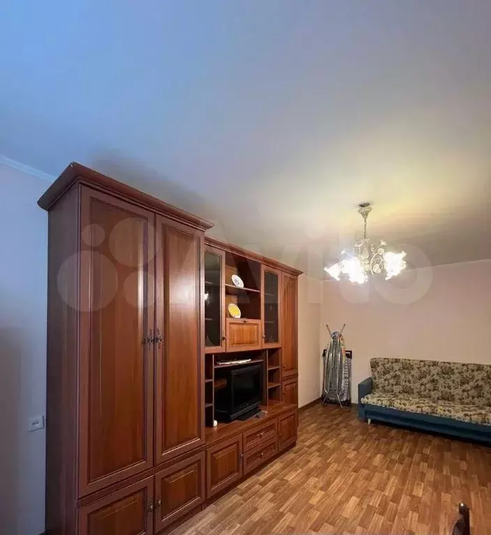 1-к. квартира, 35 м, 1/9 эт. - Фото 1