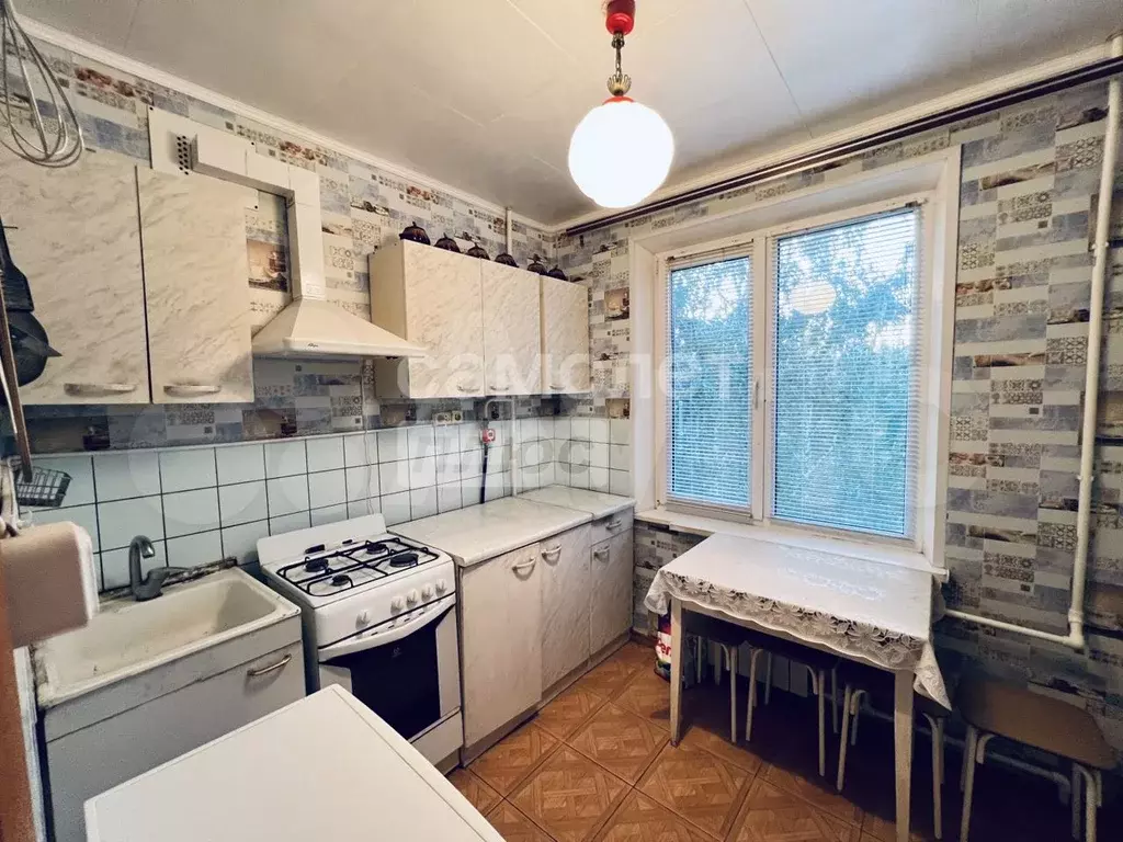 3-к. квартира, 60 м, 6/9 эт. - Фото 0