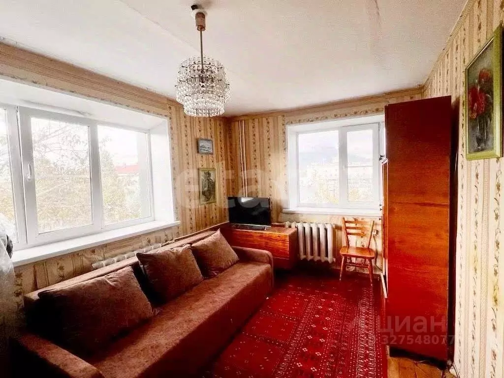 2-к кв. Камчатский край, Елизово Звездная ул., 5 (39.8 м) - Фото 1