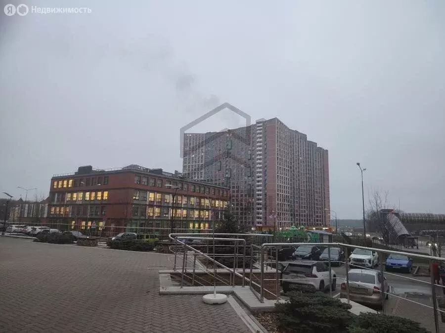 2-комнатная квартира: Воронеж, Олимпийский бульвар, 6 (62 м) - Фото 2