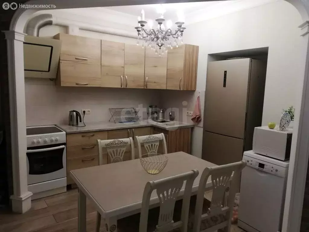 3-комнатная квартира: Майкоп, улица 3-го Интернационала, 165 (85.6 м) - Фото 1