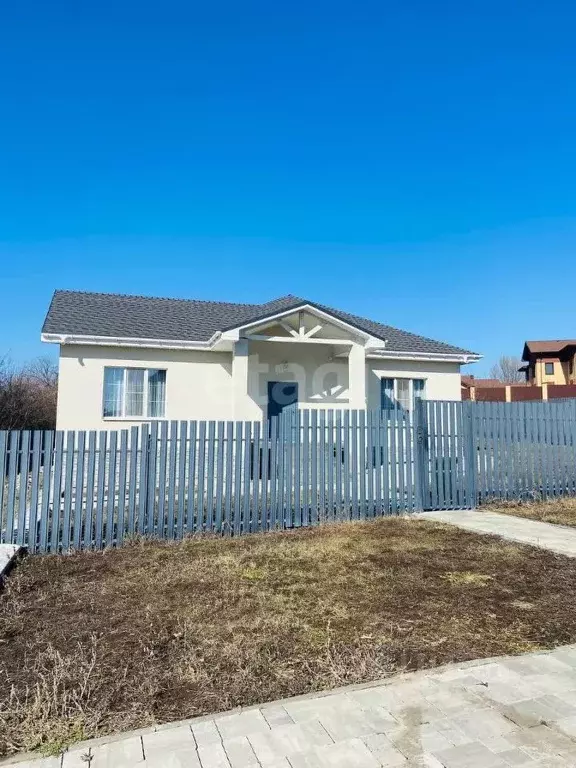 Дом в Белгородская область, Белгород Юго-Западный-2.1 мкр, пер. ... - Фото 0