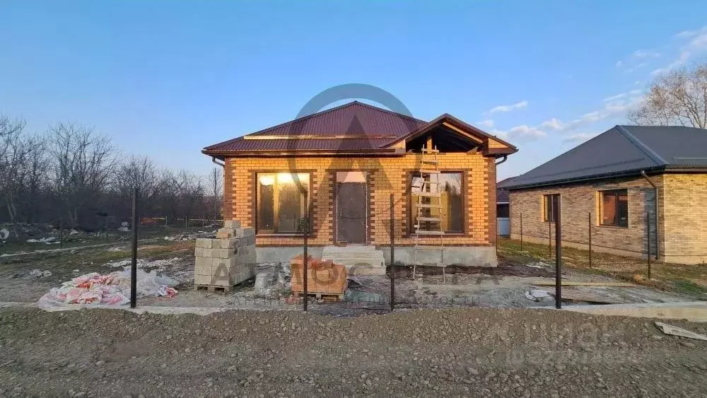 Дом в Краснодарский край, Апшеронск Подлесная ул. (70 м) - Фото 1