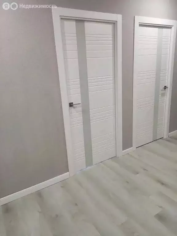 3-комнатная квартира: Геленджик, улица Маршала Жукова, 1к4 (90 м) - Фото 1