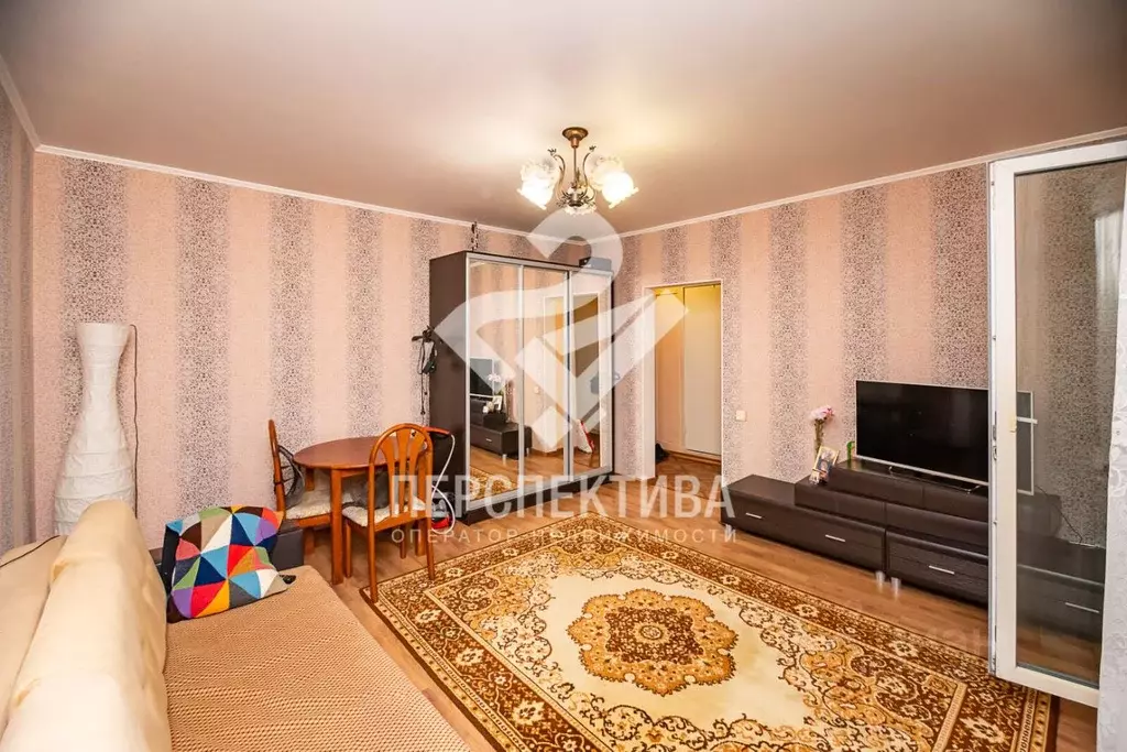 Снять квартиру в череповце недорого. Октябрьский 82 череповец. Октябрьский 82 квартиры. Октябрьский проспект 82 череповец. Октябрьский 82 череповец на карте.