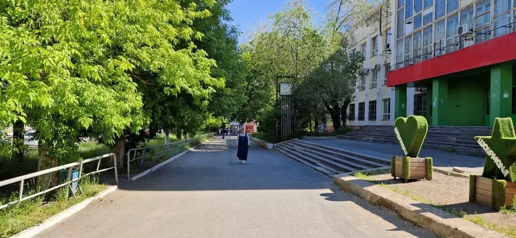 Торговая площадь в Оренбургская область, Орск Новый город мкр, просп. ... - Фото 1