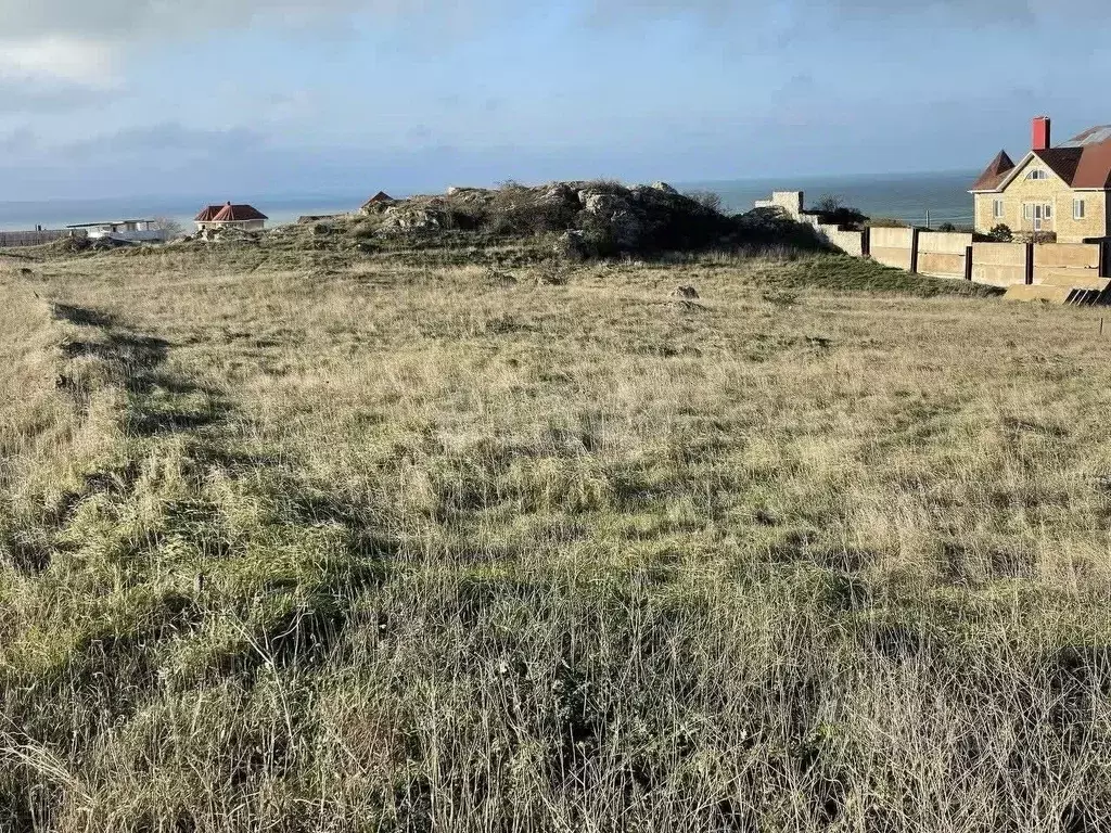 Участок в Крым, Ленинский район, Мысовское с/пос, с. Семеновка ул. ... - Фото 2