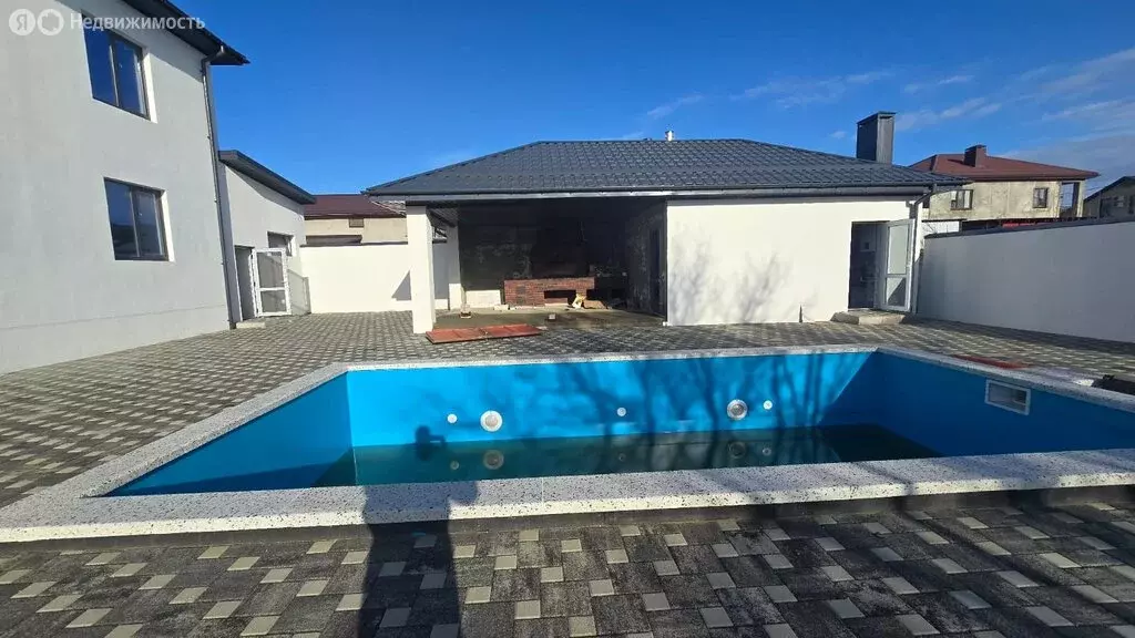 Дом в хутор Красный, Придорожная улица (223 м) - Фото 1