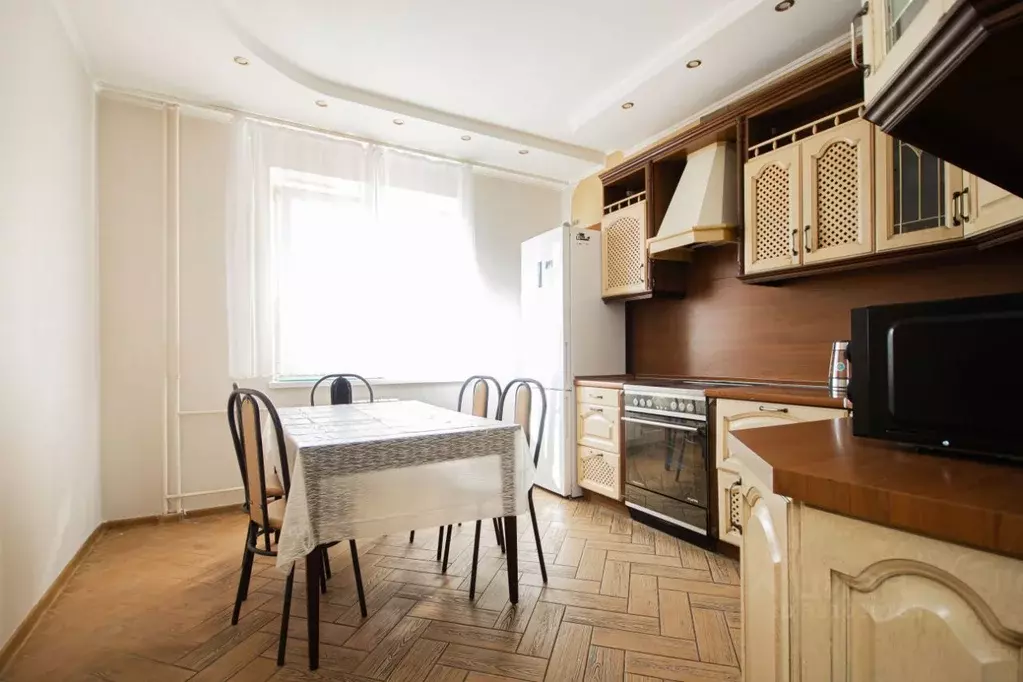 3-к кв. Московская область, Наро-Фоминск пер. Пионерский, 2 (79.0 м) - Фото 1