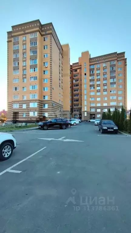 3-к кв. Калужская область, Калуга проезд Тарусский, 14 (84.7 м) - Фото 1