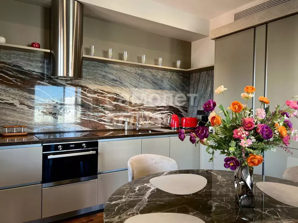 2-к кв. Свердловская область, Екатеринбург ул. Гоголя, 18 (70.0 м) - Фото 1