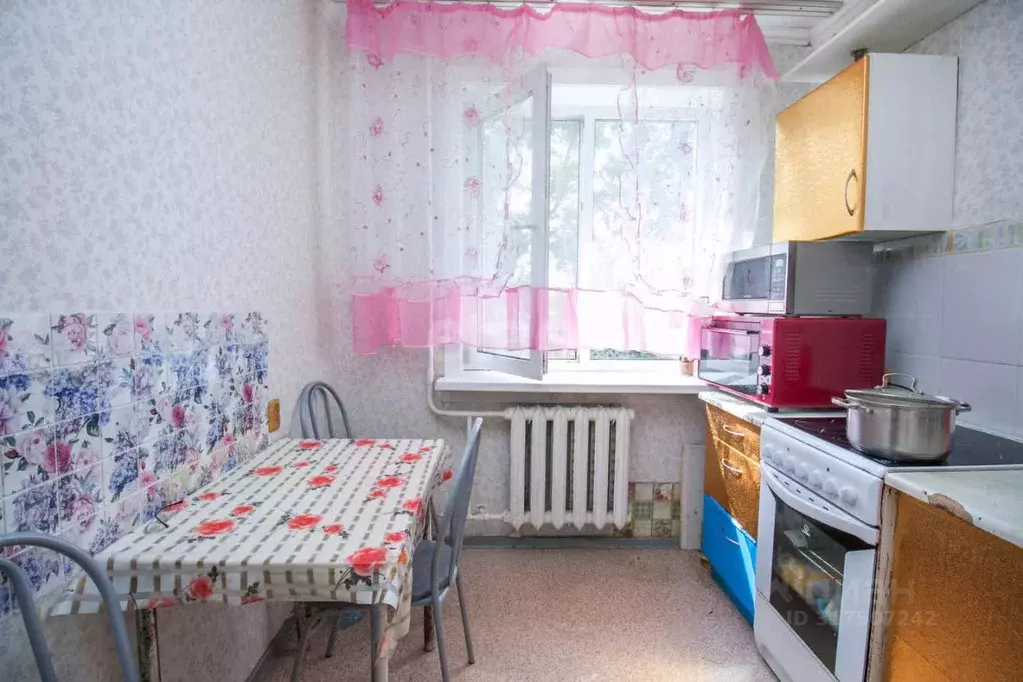 2-к кв. Сахалинская область, Южно-Сахалинск Комсомольская ул., 217 ... - Фото 1