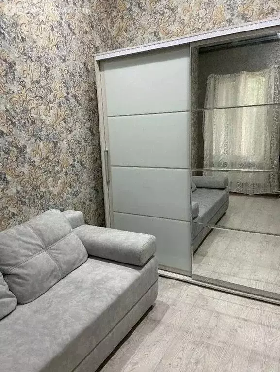 2-комнатная квартира: Каменск-Шахтинский, улица Кирова, 64 (29 м) - Фото 1