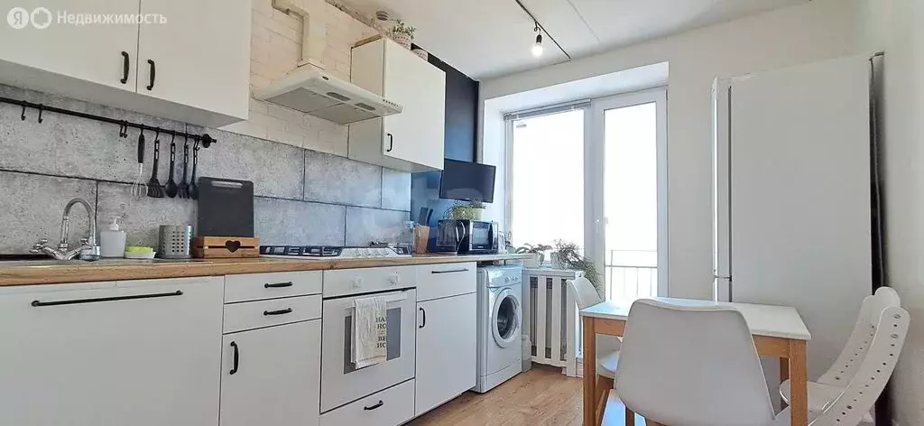 2-комнатная квартира: Озерск, улица Бажова, 36 (46 м) - Фото 2